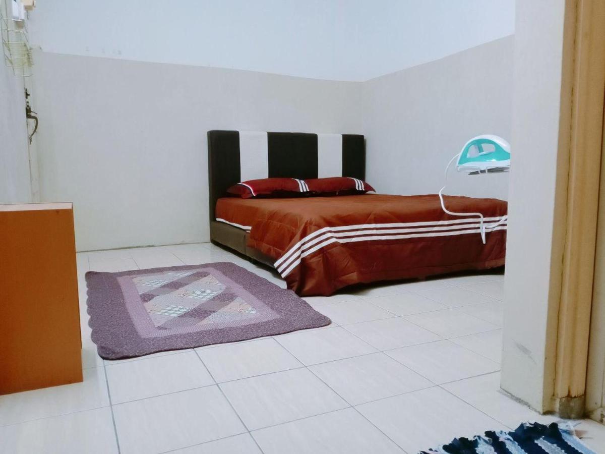Homestay Ummi Razzin Kuala Kangsar Ngoại thất bức ảnh